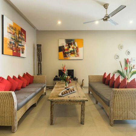 Villa Armani Seminyak Buitenkant foto