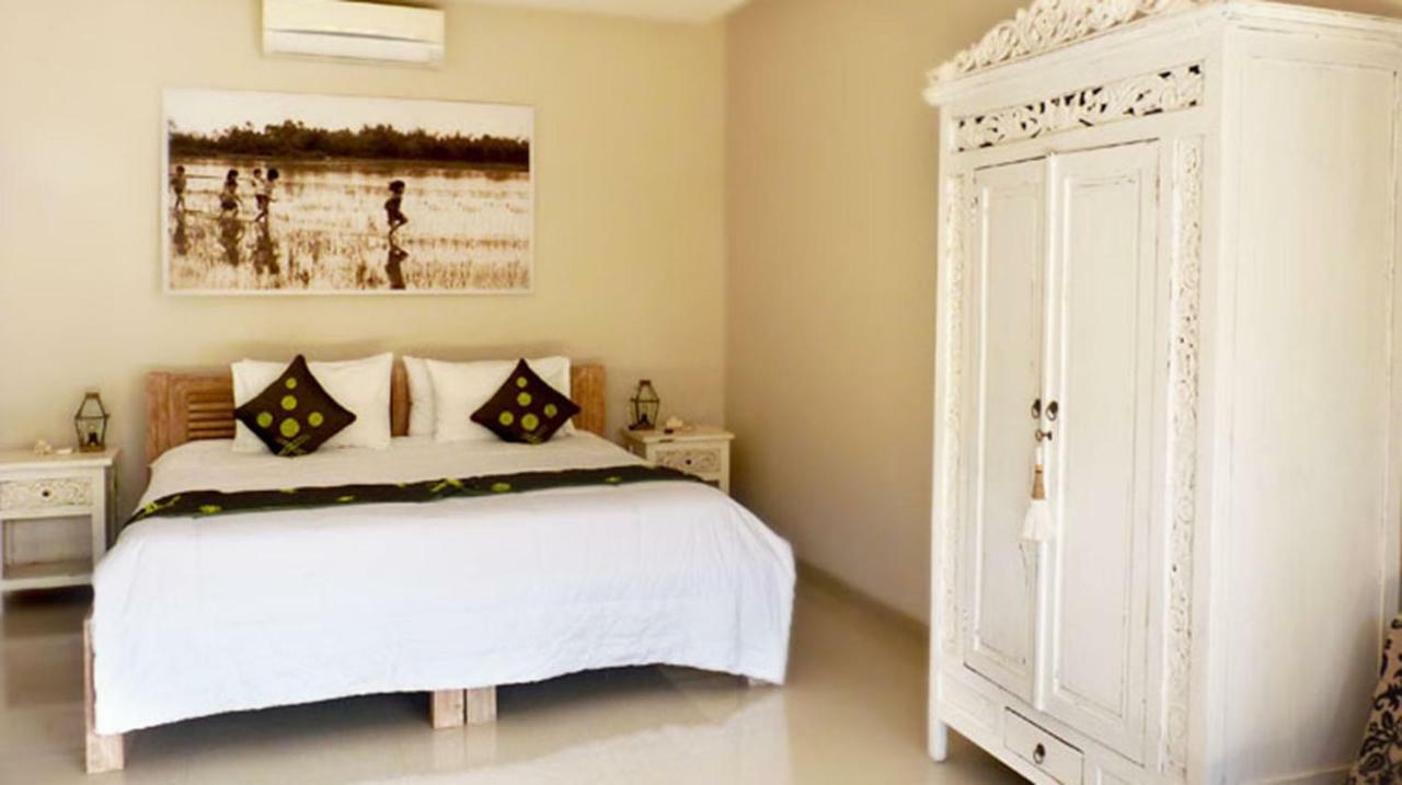 Villa Armani Seminyak Buitenkant foto